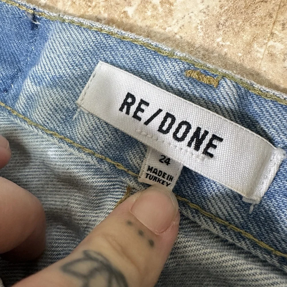Re/Done 90’s High Rise Loose Distressed Light Wash Button Fly Jeans 24 (27x31)